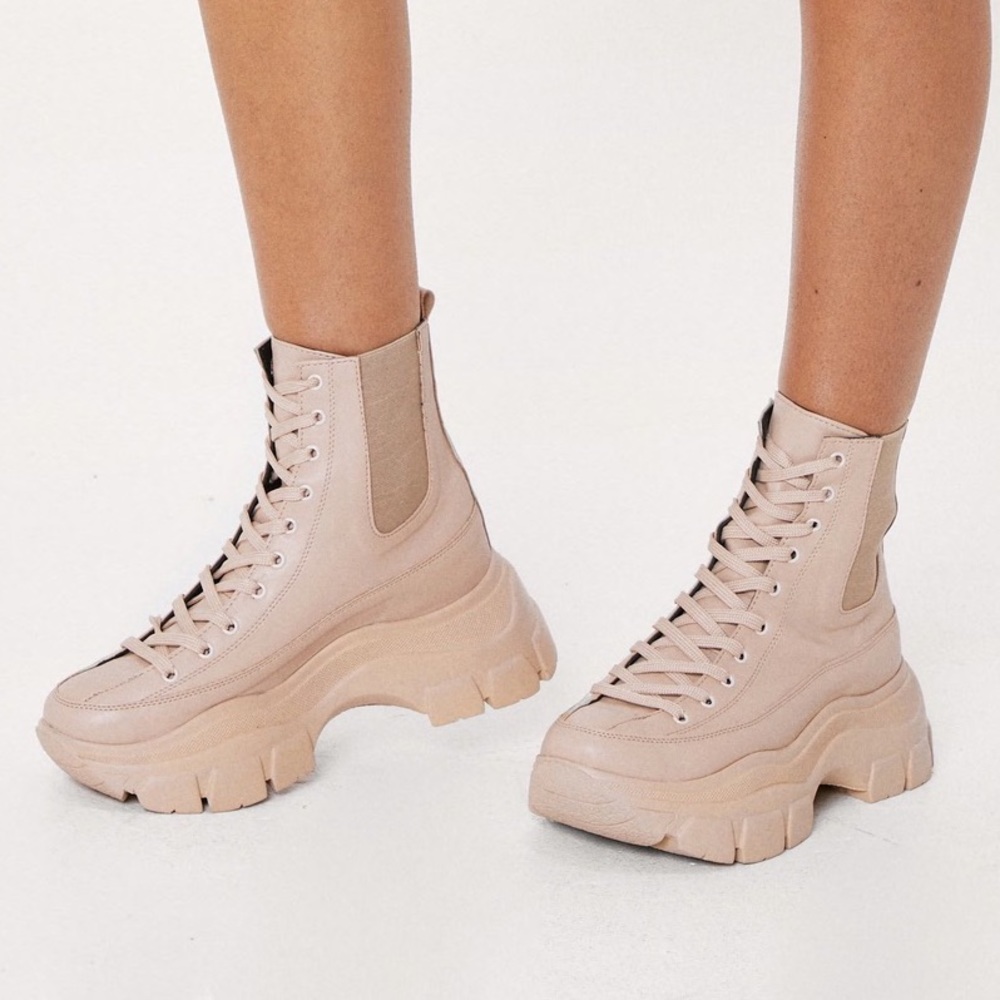 NWOT NASTY GAL Faux Vegan Leather Chunky High Ankle Platform Sneaker Taupe Blush